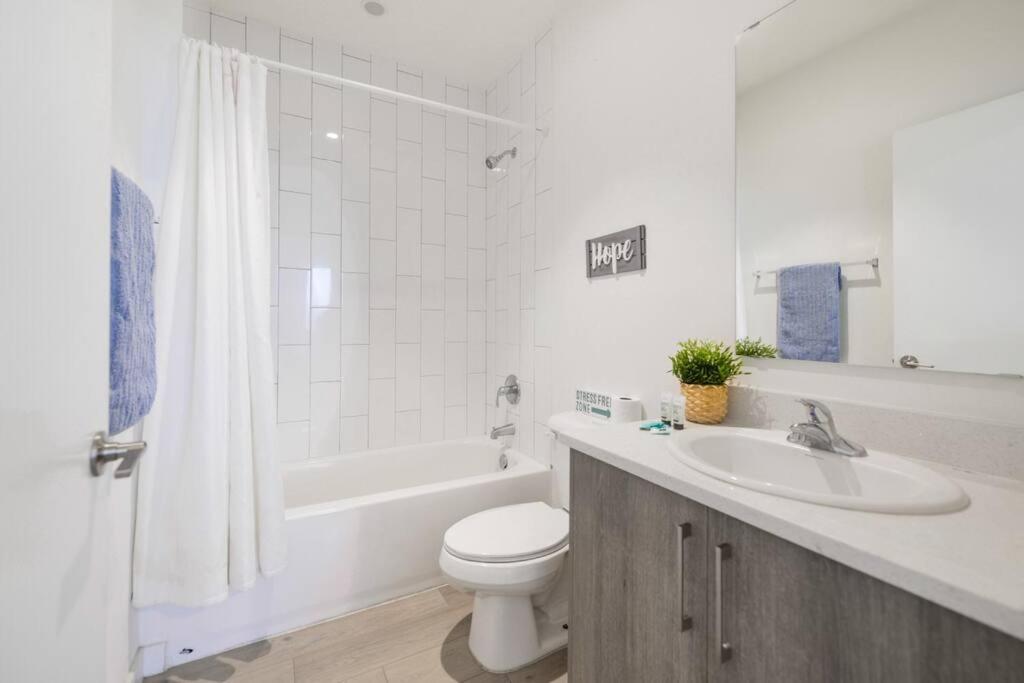 Fantastic Townhouse 15Minutes From The Beach Miami Exterior foto